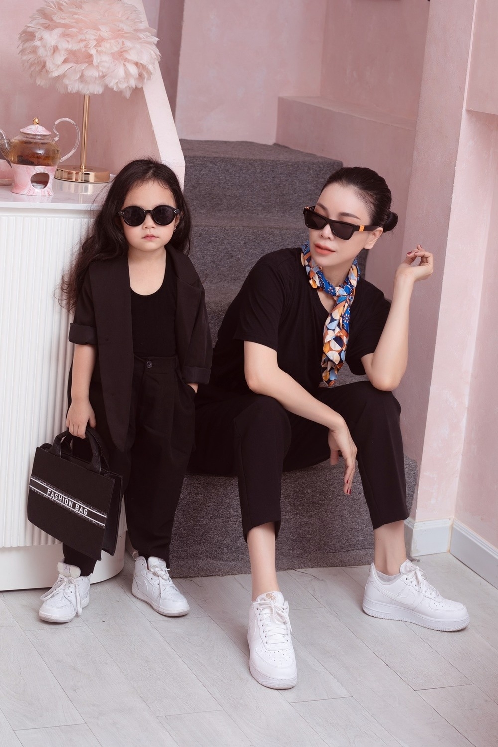 Sao Việt ngày 6/4/2022: Hòa Minzy bênh vực khi Puka bị chỉ trích