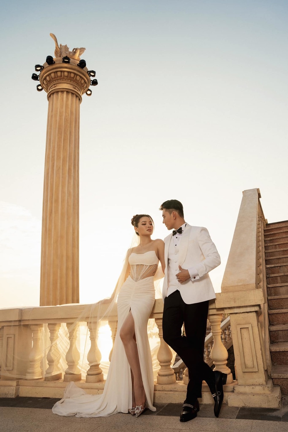 Sao Việt hôm nay 16/4: Phi Thanh Vân bất ngờ xuất hiện gây chú ý tại sự kiện