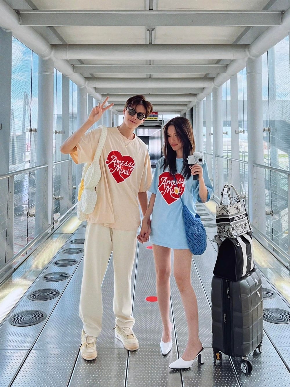 Sao Việt hôm nay 18/4: Khánh Thi - Phan Hiển 