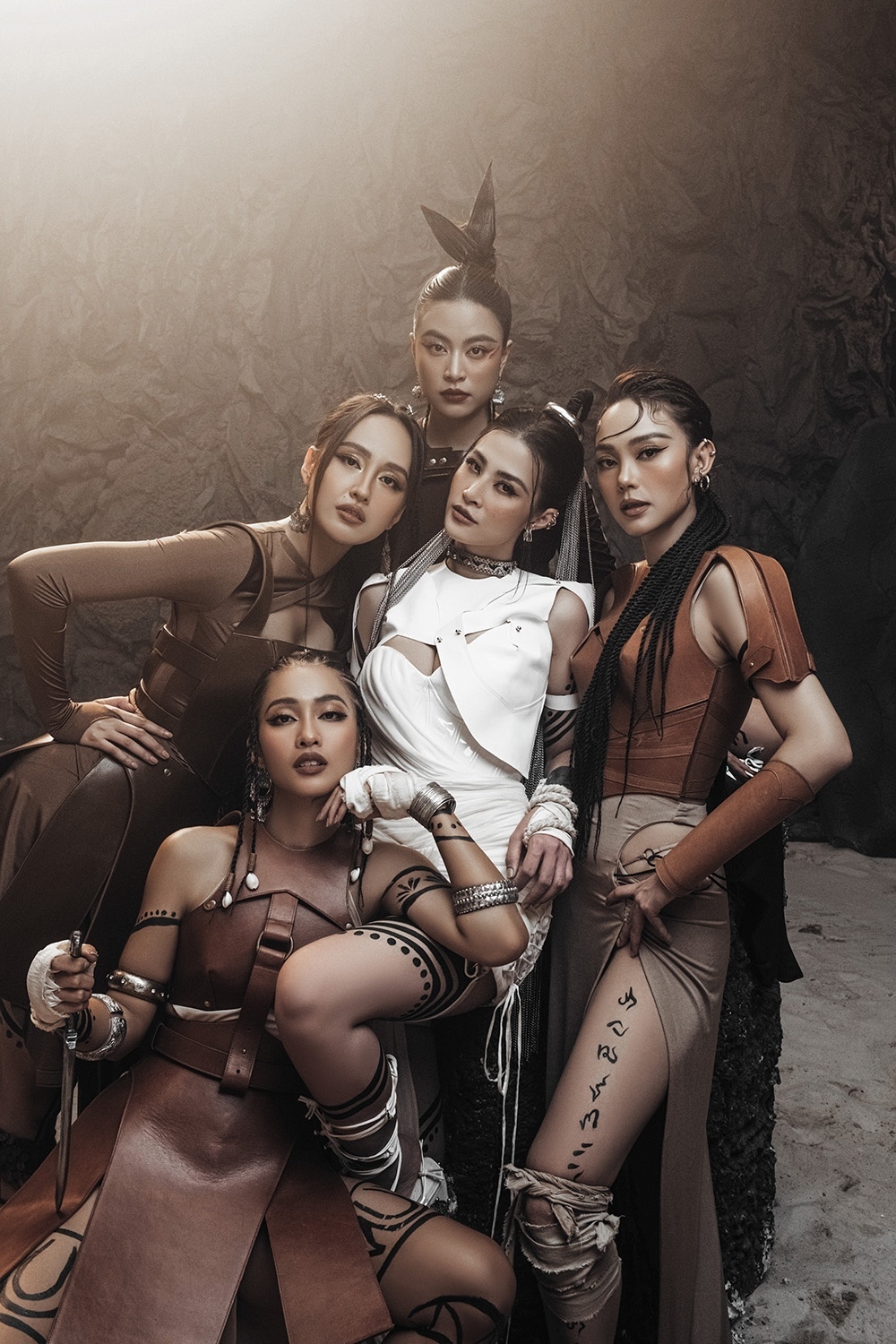 Sao Việt hôm nay 25/4: 