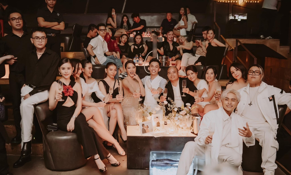 Sao Việt hôm nay 4/5: Thủy Tiên thân thiết bên em chồng sau hậu ồn ào từ thiện