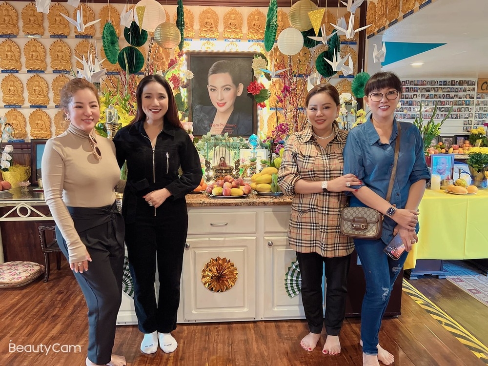 Sao Việt hôm nay 4/5: Thủy Tiên thân thiết bên em chồng