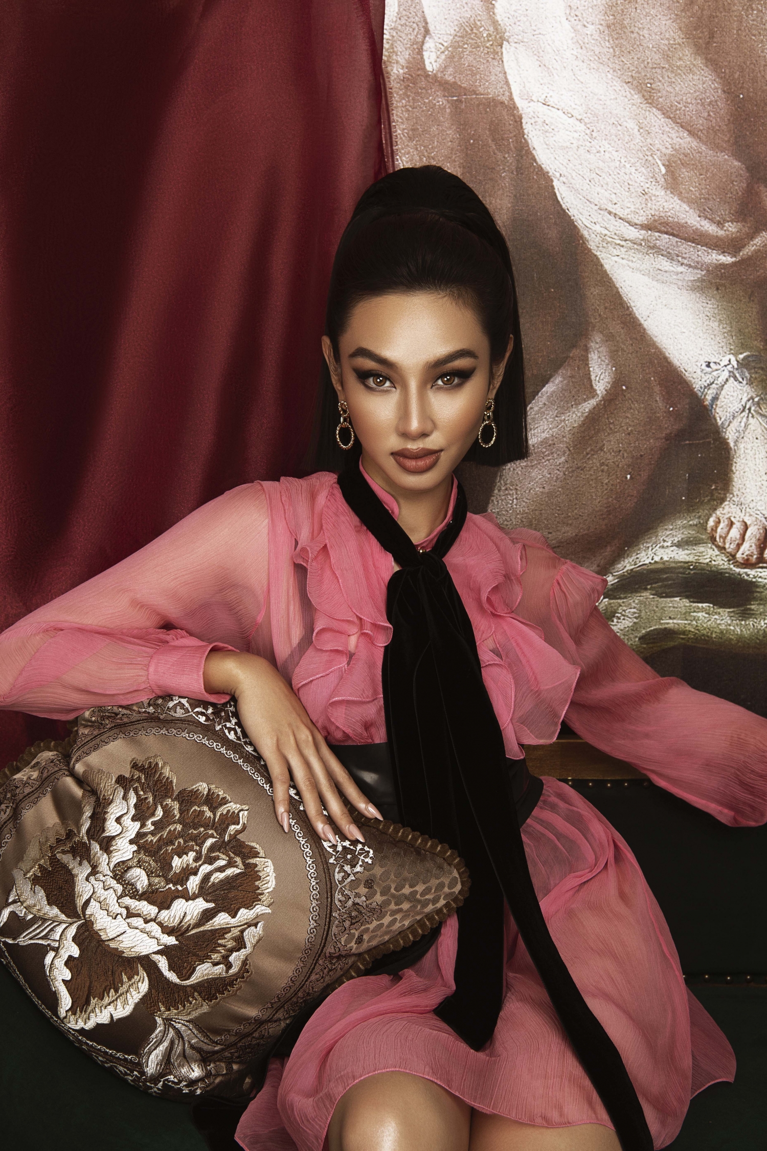 Sao Việt hôm nay 10/5: Sam khoe loạt ảnh nhẹ nhàng theo phong cách "nàng thơ"