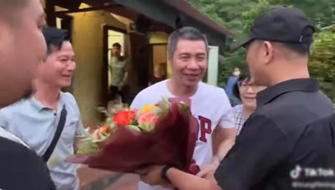 Sao Việt hôm nay 12/5: NSND Công Lý trở lại đoàn phim sau thời gian dài trị bệnh