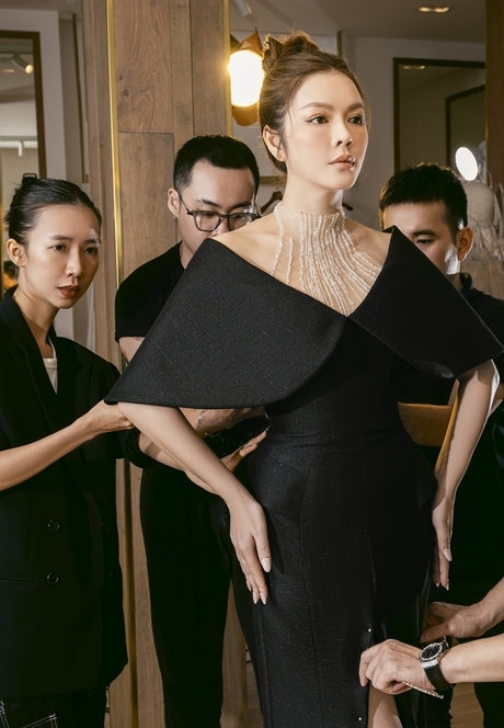 Sao Việt hôm nay 16/5: Cát Phượng chia sẻ 