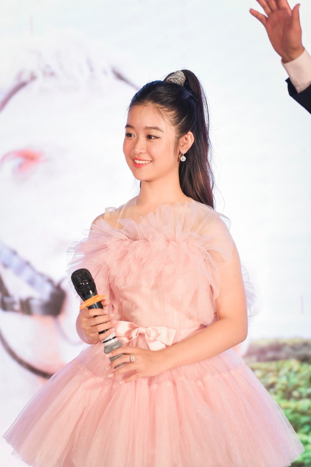 Sao Việt hôm nay 21/5: Ngân Khánh - Lê Phương hội ngộ duy trì tình bạn trong suốt 14 năm