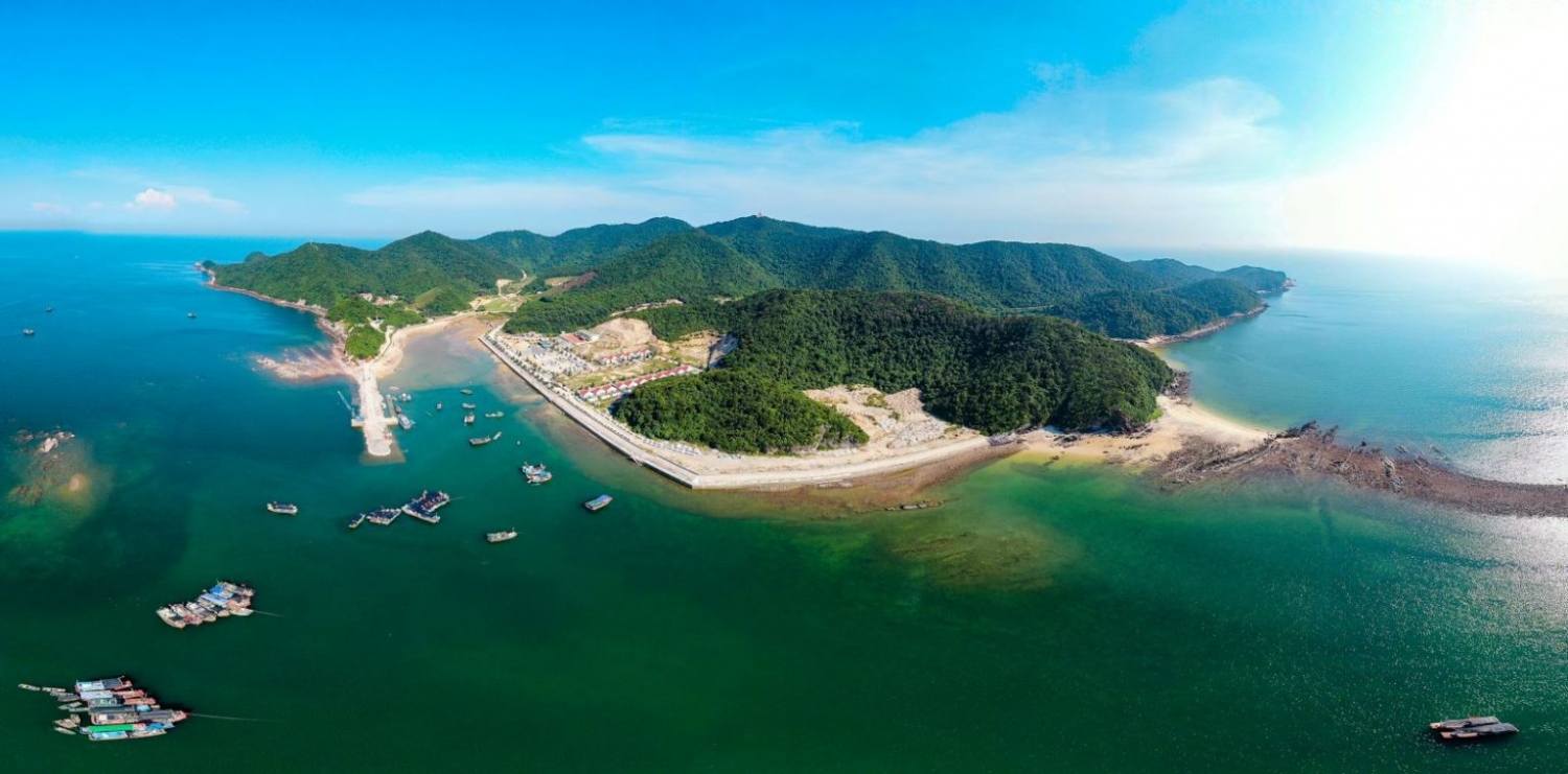 Những bãi biển đẹp tựa thiên đường không thể bỏ qua tại Cô Tô