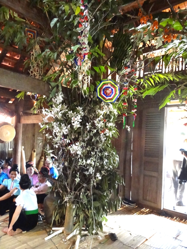 Nét đẹp lễ hội “Xên lẩu nó” của dân tộc Thái Nét đẹp lễ hội “Xên lẩu nó” của dân tộc Thái