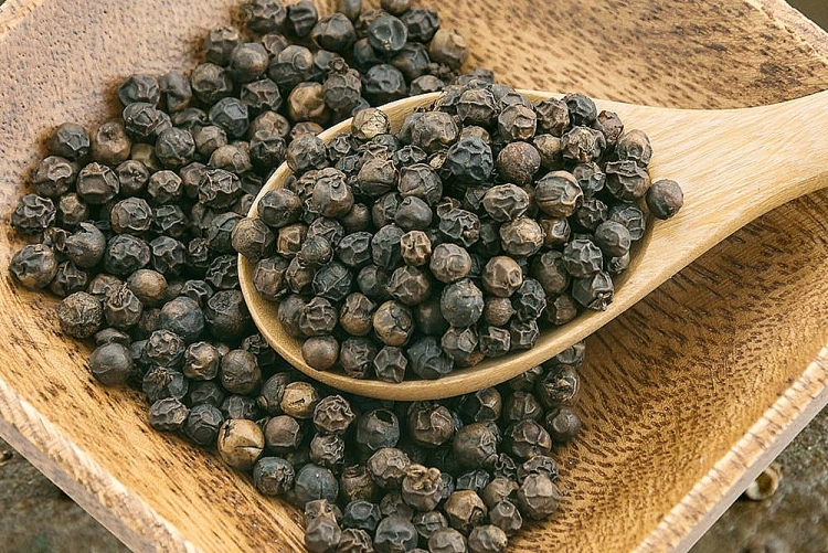 Giá tiêu hôm nay ngày 5/1/2022: Thị trường đi ngang