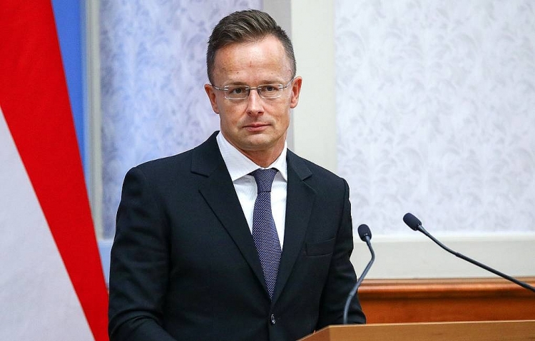 Hungary thức tỉnh cả châu Âu về kinh nghiệm mua khí đốt từ Nga