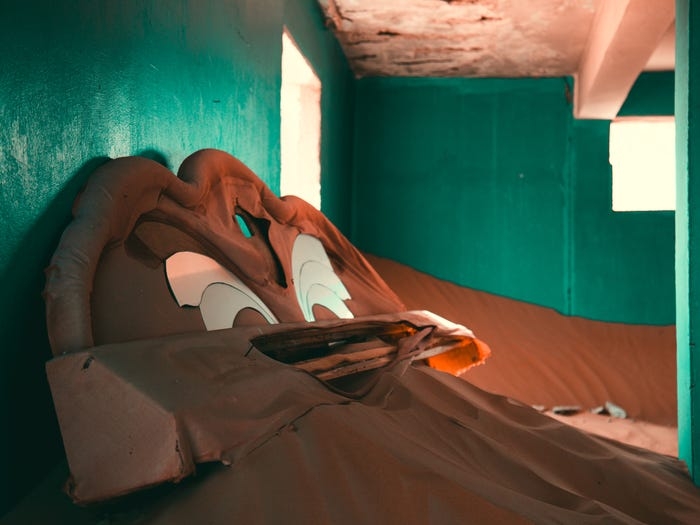 "Thị trấn ma" chôn vùi trong cát thu hút du khách – nhưng không ai biết tại sao nó bị bỏ hoang thi tran ma chon vui trong cat thu hut du khach nhung khong ai biet tai sao no bi bo hoang