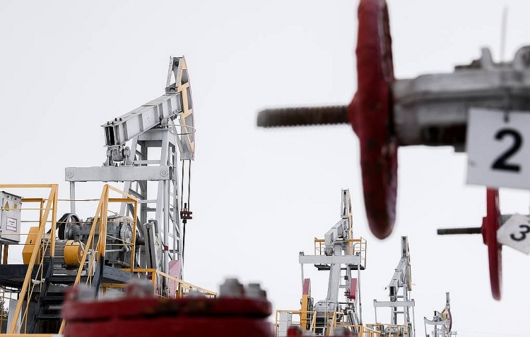 Dầu Brent tăng đột biến vượt mức 113 USD / thùng