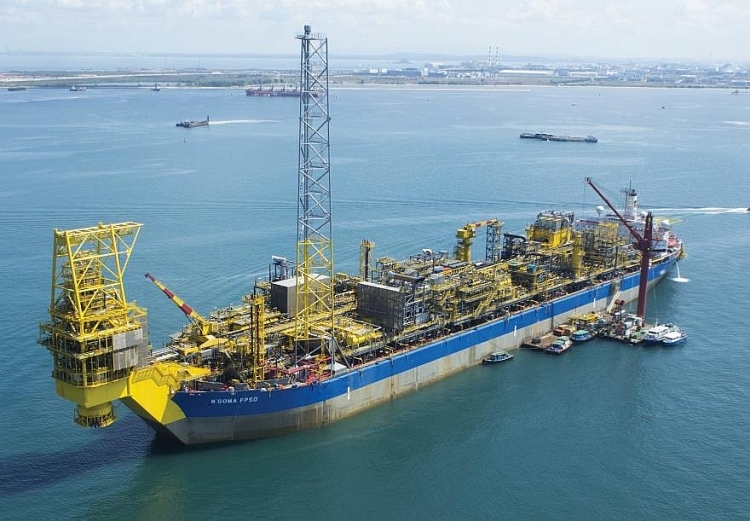 Eni phát hiện giếng dầu mới ngoài khơi Angola lên đến 250 triệu thùng