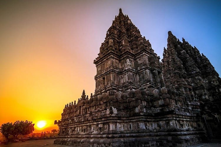 Bali chỉ là một trong số hàng chục những nơi đẹp nhất Indonesia, thậm chí đẹp nhất thế giới bali-chi-la-mot-trong-so-hang-chuc-nhung-noi-dep-nhat-indonesia-tham-chi-dep-nhat-the-gioi-22
