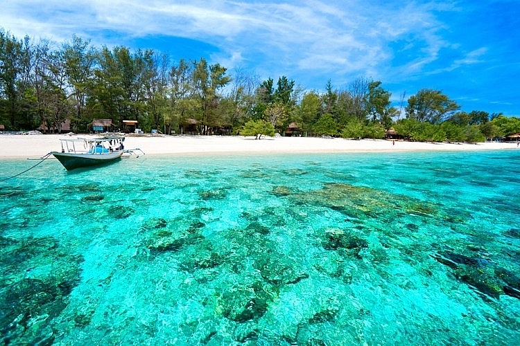 Bali chỉ là một trong số hàng chục những nơi đẹp nhất Indonesia, thậm chí đẹp nhất thế giới bali-chi-la-mot-trong-so-hang-chuc-nhung-noi-dep-nhat-indonesia-tham-chi-dep-nhat-the-gioi-3