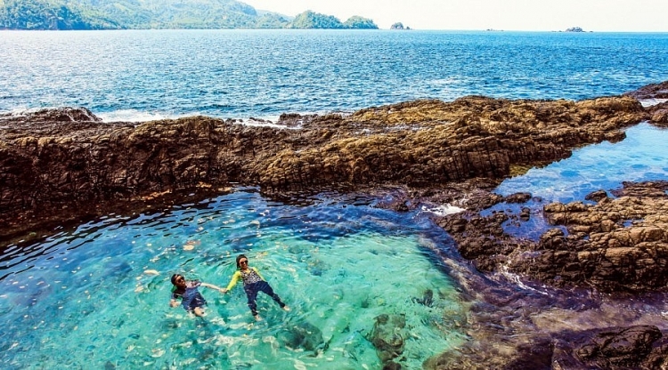 Bali chỉ là một trong số hàng chục những nơi đẹp nhất Indonesia, thậm chí đẹp nhất thế giới bali-chi-la-mot-trong-so-hang-chuc-nhung-noi-dep-nhat-indonesia-tham-chi-dep-nhat-the-gioi-4