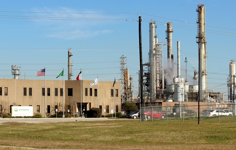 Chevron tăng công suất chế biến dầu thô