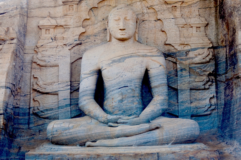 chiem nguong 10 buc tuong phat noi tieng va dep nhat the gioi