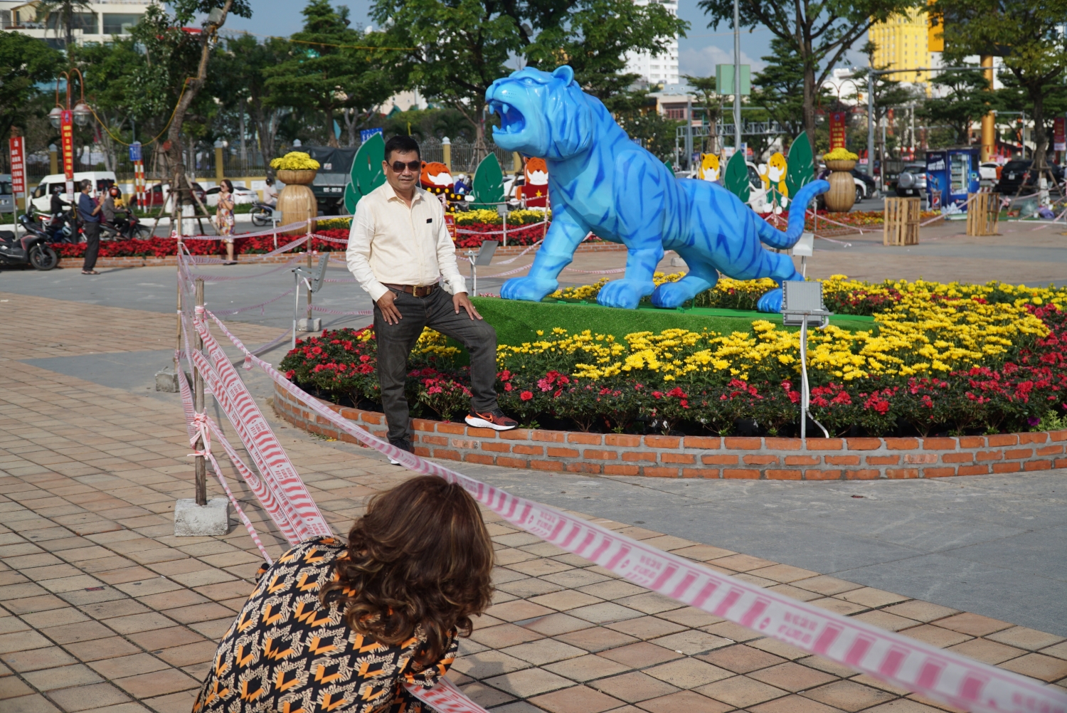 Đường hoa Đà Nẵng tạo hình linh vật hổ đa dạng sắc màu