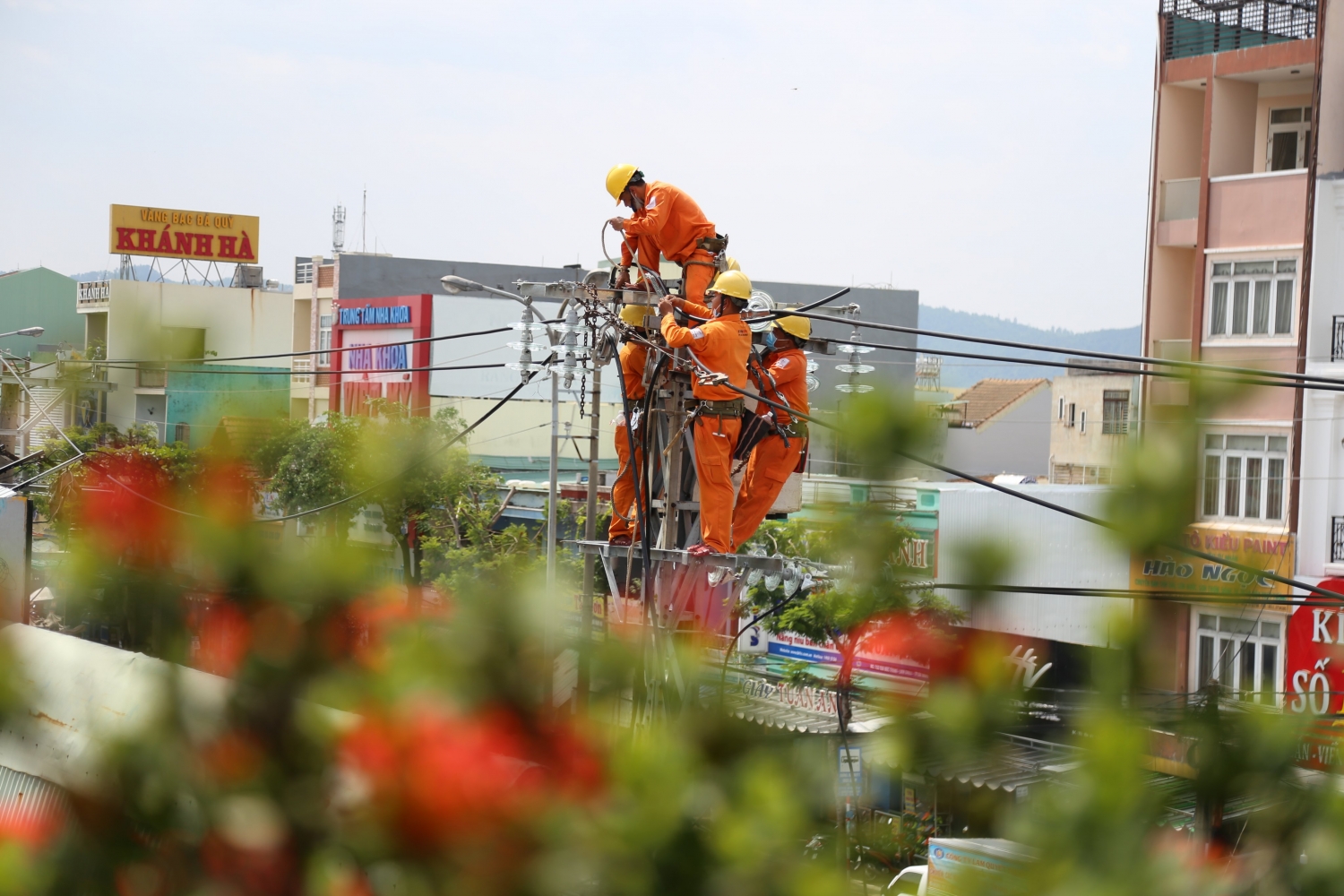 EVNCPC: Cung cấp điện năng cho sự phát triển miền Trung - Tây Nguyên