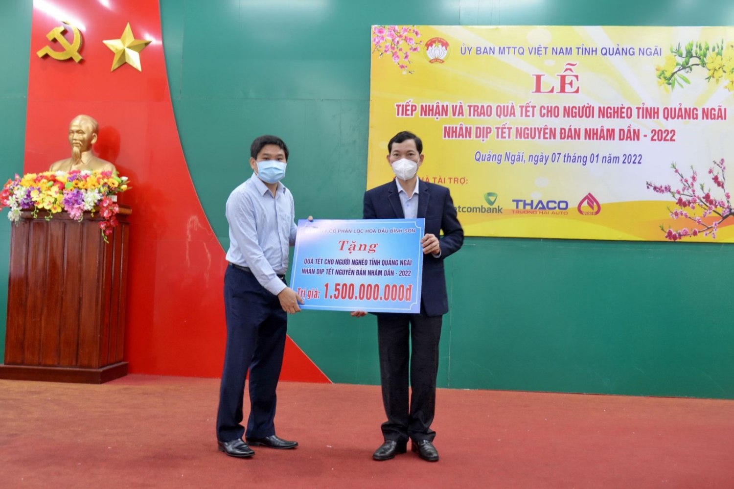 BSR ủng hộ 02 tỷ đồng tặng quà Tết cho người nghèo tỉnh Quảng Ngãi