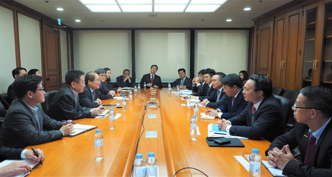 lanh dao petrovietnam tham va lam viec voi cac doi tac han quoc