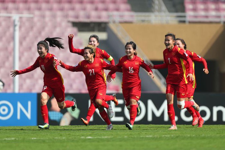 FIFA chúc mừng đội nữ Việt Nam giành vé dự World Cup - 2
