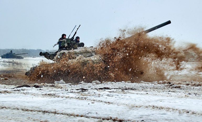Mỹ cảnh báo Nga có thể động binh với Ukraine bất cứ lúc nào - 1