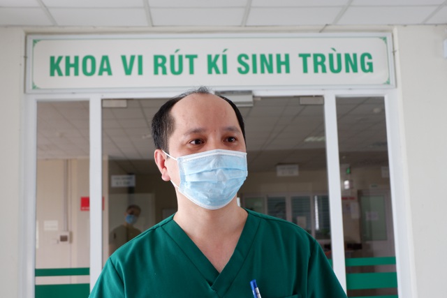 Trên tuyến đầu chống Covid-19: 