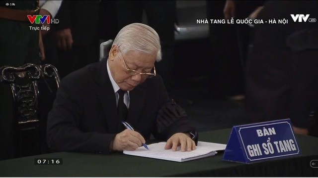Lời từ biệt xúc động trong sổ tang nguyên Tổng Bí thư Đỗ Mười Lời từ biệt xúc động trong sổ tang nguyên Tổng Bí thư Đỗ Mười