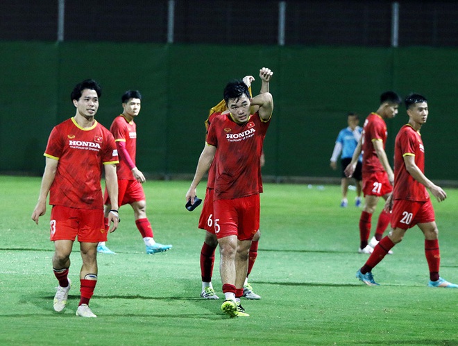 Phan Văn Đức trở lại, Văn Thanh háo hức xé lưới tuyển Trung Quốc - 5