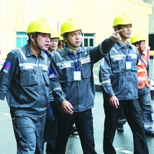 Xây dựng nguồn nhân lực là then chốt