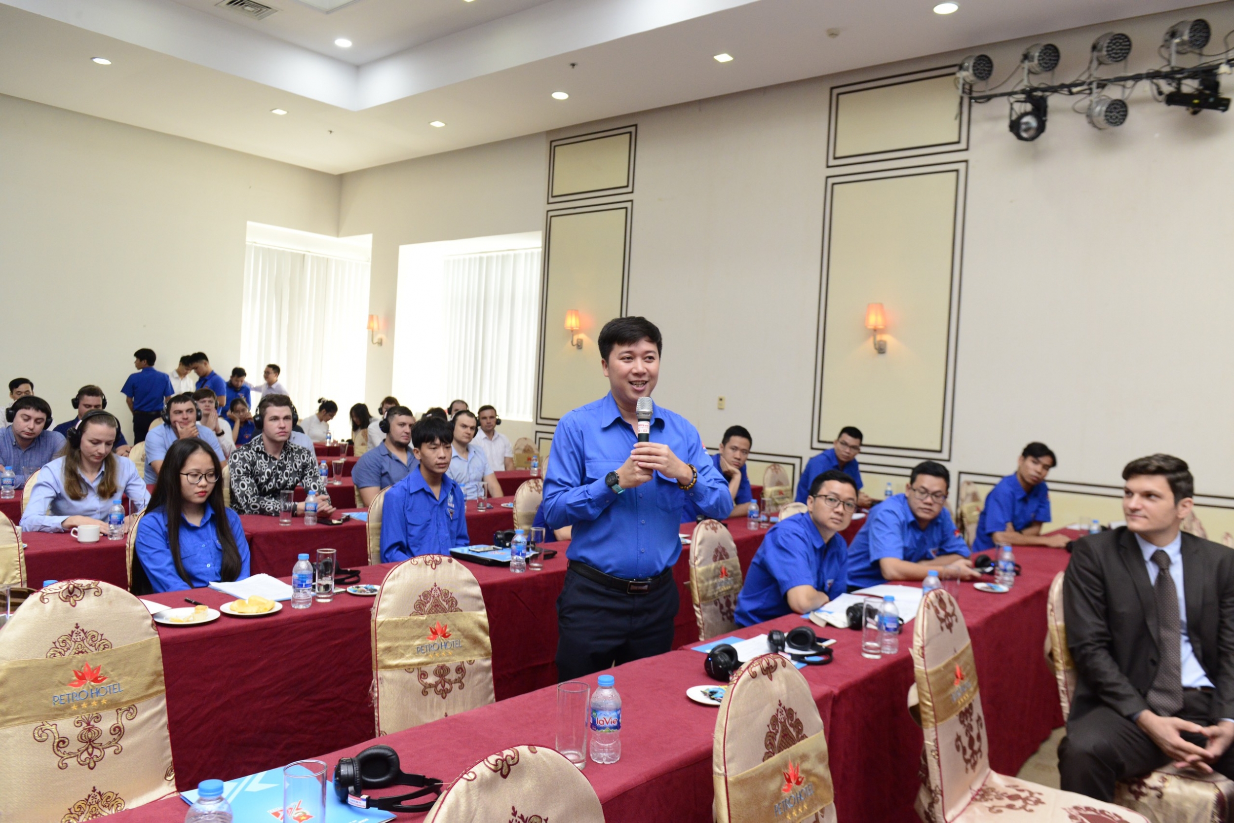 Tuổi trẻ Vietsovpetro phối hợp tổ chức chương trình Giao lưu hữu nghị thanh niên Việt Nam - Liên bang Nga 2020 Tuổi trẻ Vietsovpetro phối hợp tổ chức chương trình Giao lưu hữu nghị thanh niên Việt Nam - Liên bang Nga 2020