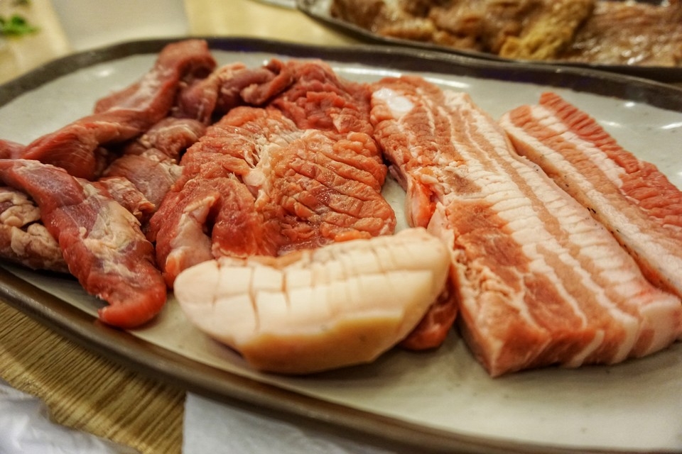 Nếm thử đặc sản thịt lợn đen siêu ngon trên đảo Jeju