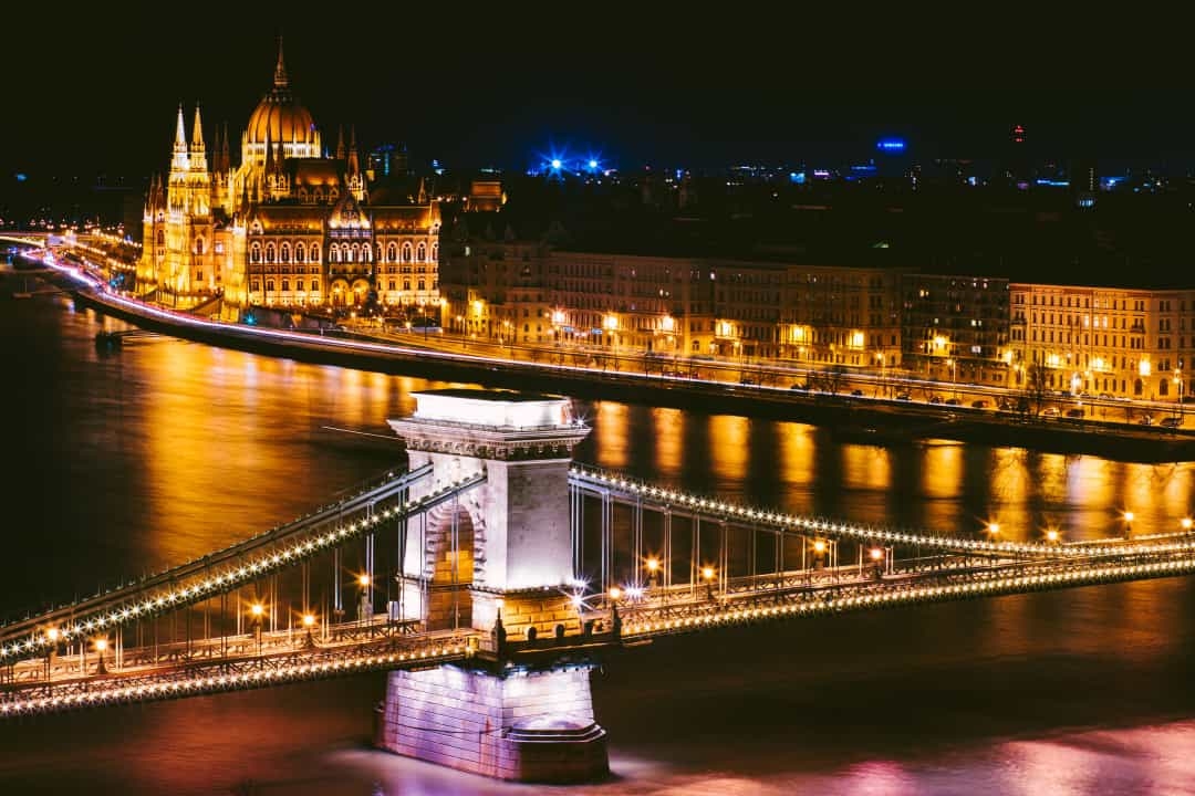 Khám phá những thành phố Khám phá những thành phố