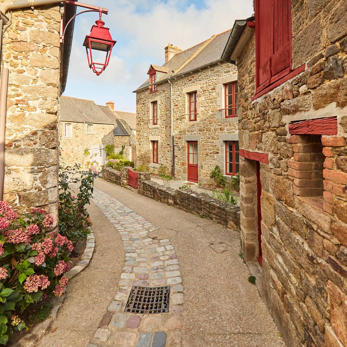 Vẻ đẹp tựa cổ tích của những ngôi làng bình yên nhất nước Pháp Vẻ đẹp tựa cổ tích của những ngôi làng bình yên nhất nước Pháp