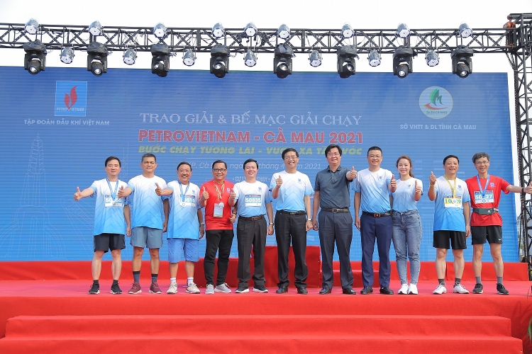 [Chùm ảnh] Giải chạy Petrovietnam - Cà Mau 2021