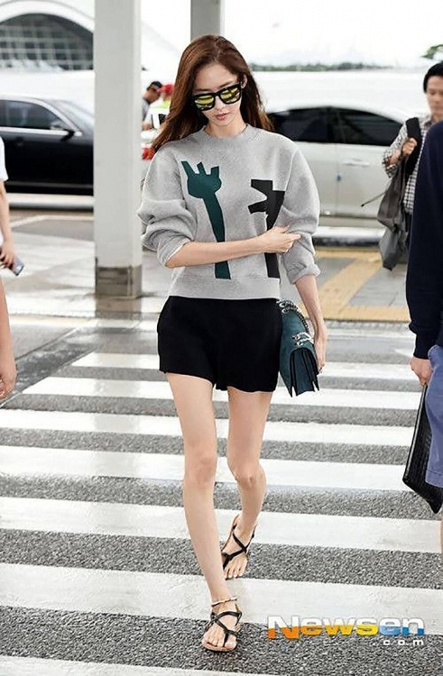 Yoona: “Tình đầu quốc dân” và con đường từ thần tượng đến diễn viên xuất sắc
