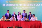 pvfcco runners dat chuc vo dich giai marathon quoc te