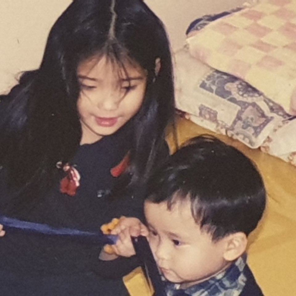 IU: “Em gái quốc dân” từ quá khứ nợ nần thành nghệ sĩ giàu nhất nhì Kpop